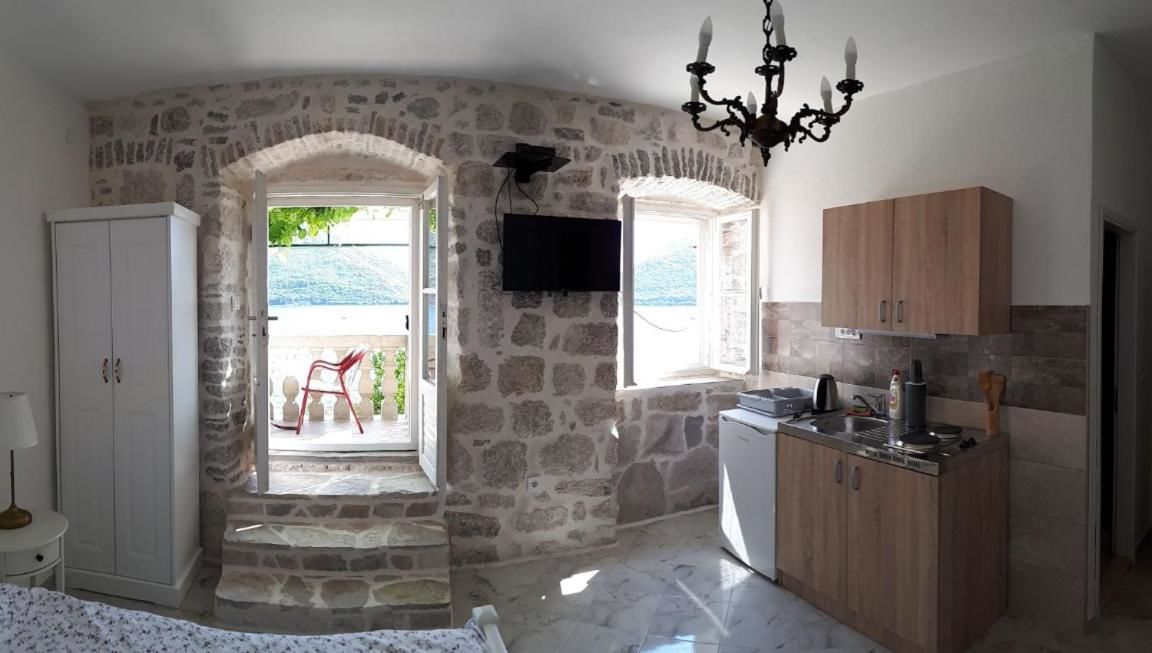 Проживание в семье Guesthouse Žmukić Пераст-25
