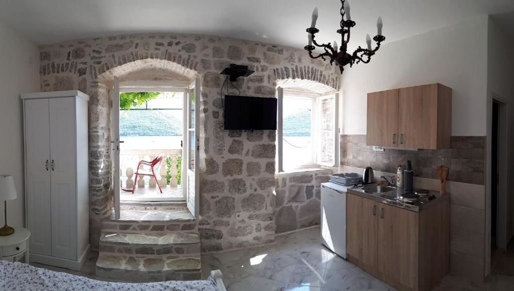 Проживание в семье Guesthouse Žmukić Пераст-31