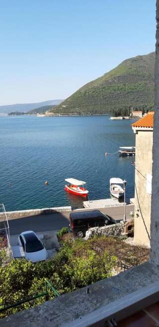 Проживание в семье Guesthouse Žmukić Пераст-7